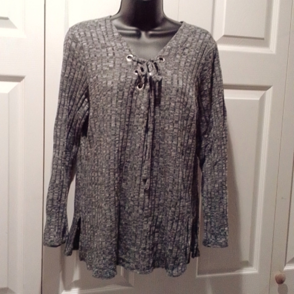 Chenault junior black heathered ribbed knit top with lace up detail